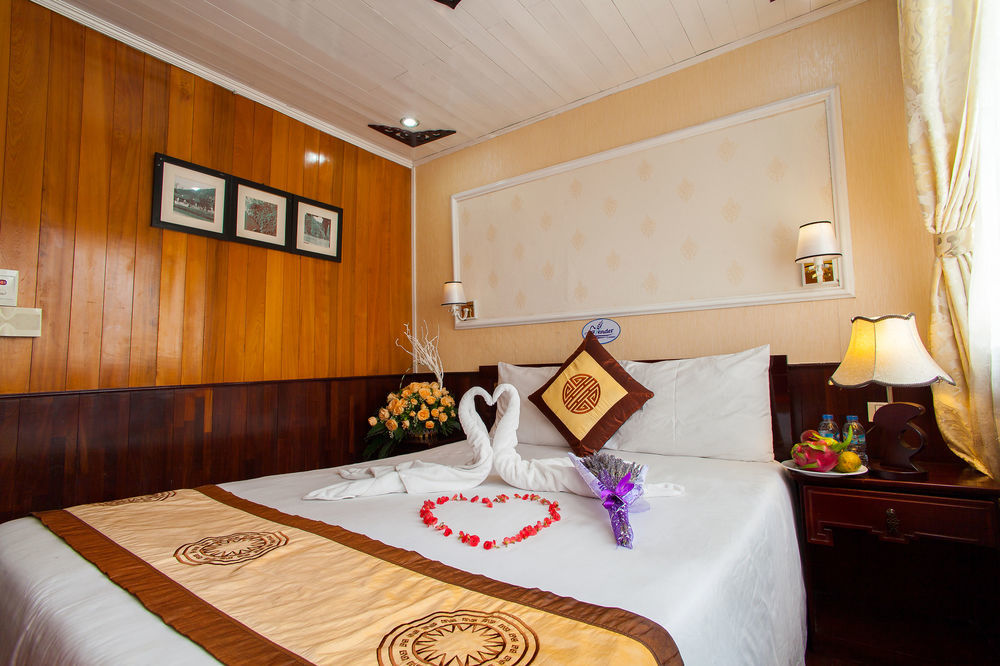 Halong Lavender Cruises Otel Ha Long Dış mekan fotoğraf